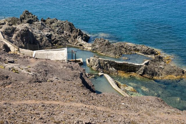 Los motores facilitaban la entrada del agua a travs de esclusas en las balsas salineras