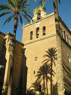 Catedral de la Encarnación de Almería. Torre con reloj y campanario