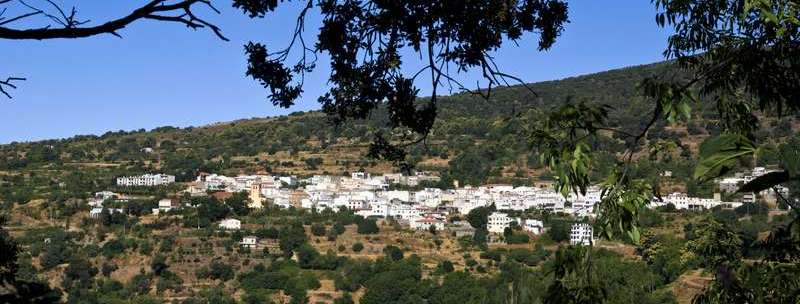 Vista general del pueblo de Paterna del Río (Almería)