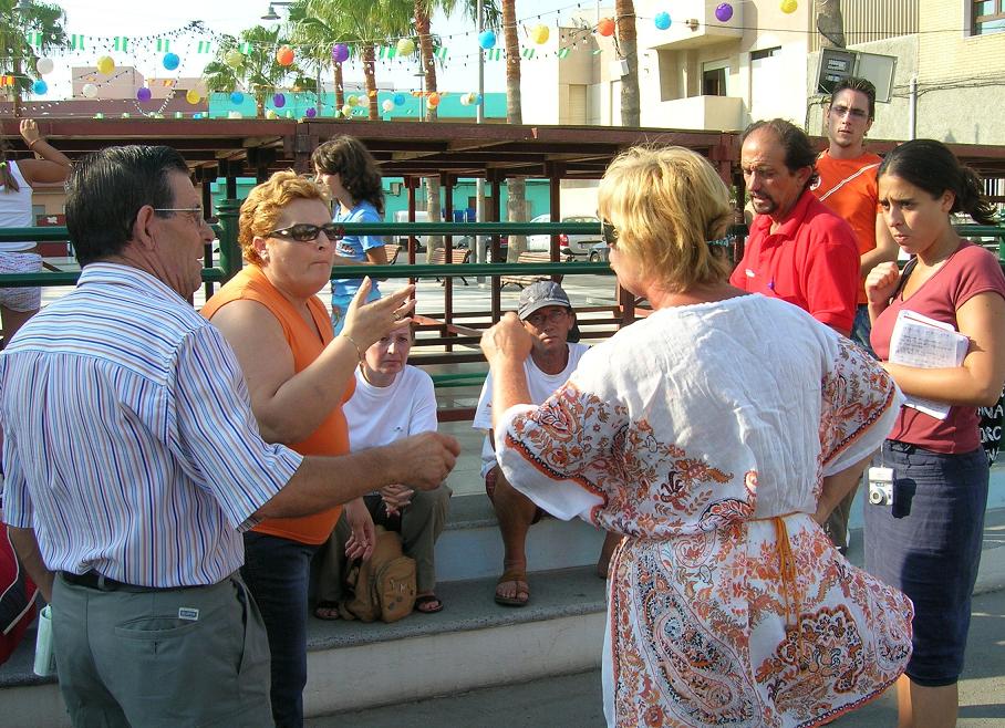 Manifestacin de vecinos para impedir que se prohibiera la procesin de la Virgen del Mar en Cabo de Gat