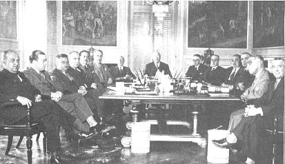 Gobierno de Lerroux, con ministros de la C.E.D.A (1.934)