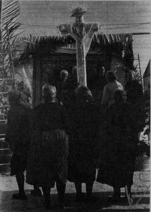 Adoración de la Santa Cruz a principios del Siglo XX