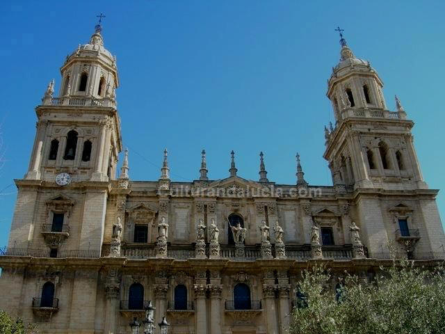 Fachada de la catedral de Jaén.