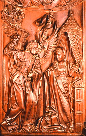Detalle de la silleria. Anunciación a María