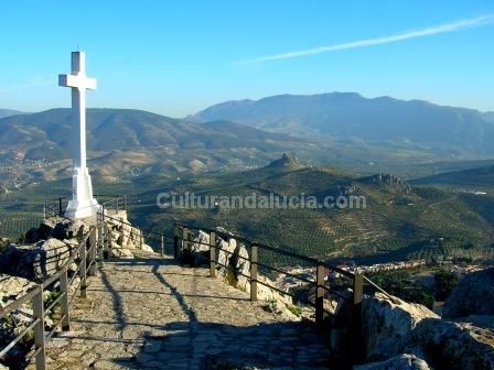 Cruz Blanca, en el cerro del Castillo de Santa Catalina (Jan)