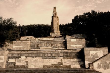 Monumento al Juramento de Llano Amarillo, en Ceuta. Lugar de encuentro de los de los militares fascistas antes del golpe de estado.