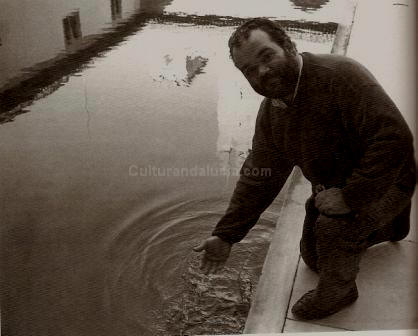Pedro Garciarias en los jardines de la Alhambra (Granada)