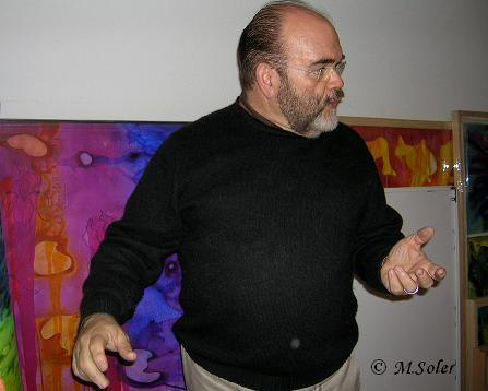 Pedro Garciarias presenta las pinturas de sus trabajos, correspondientes al ao 2006