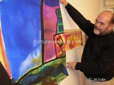 Pedro Garciarias y uno de sus cuadros para EL JARD�N AMARILLO A�o 2007