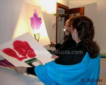 Pedro Garciarias mostrando su proyecto para EL JARDN AMARILLO -2006-2007