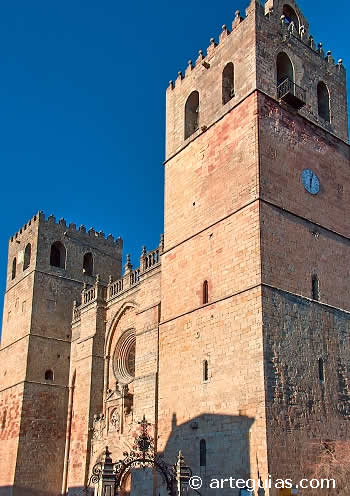Catedra-fortaleza de Sigüenza (España)