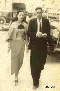 Federico Borrell y Marina acudiendo a un estudio fotogrfico de Alcoy